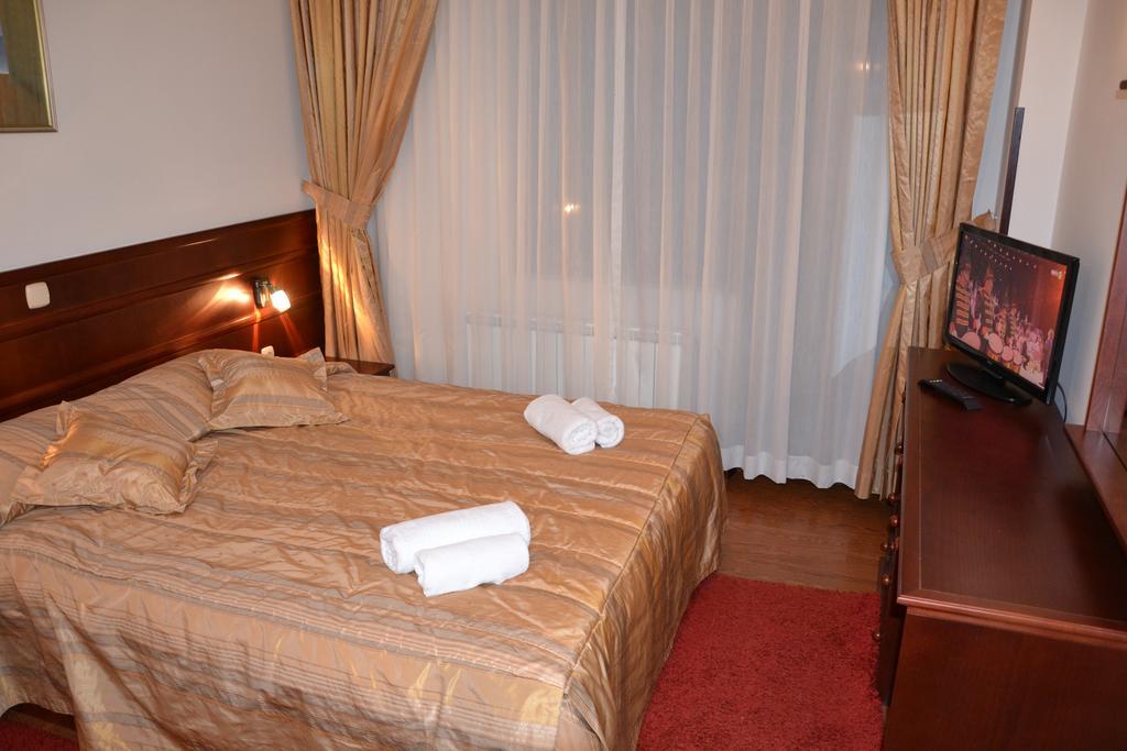Hotel Dva Bisera Łagadin Zewnętrze zdjęcie